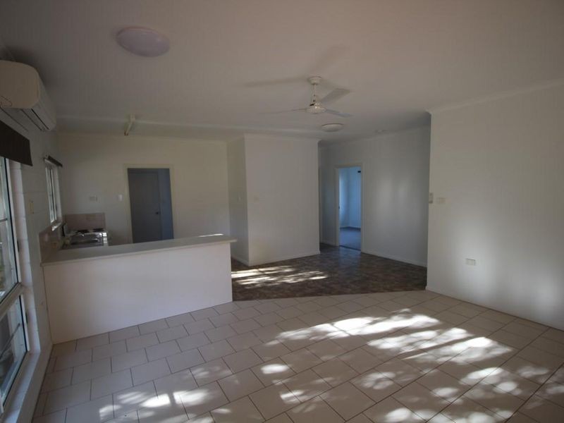 24 Bamber Street, Tully QLD 4854