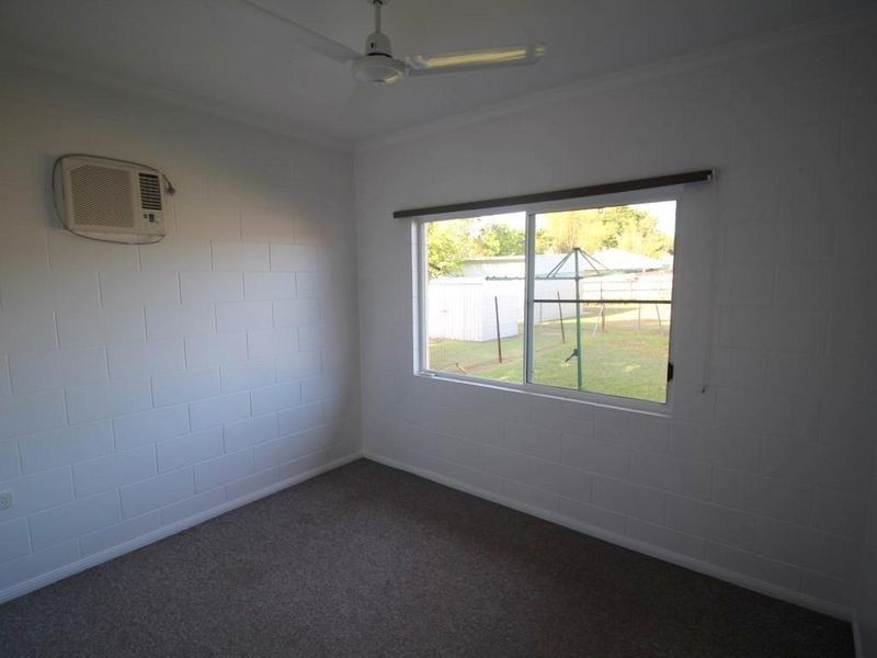 24 Bamber Street, Tully QLD 4854