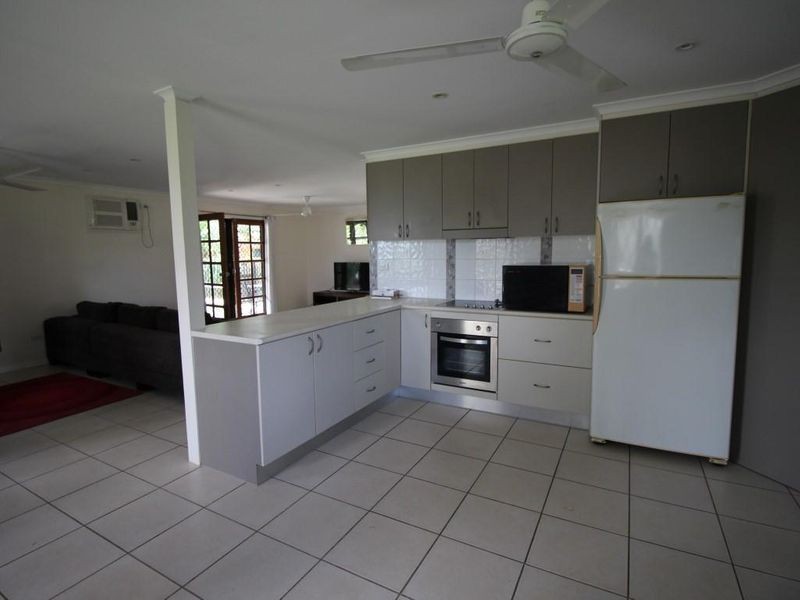 3 Rebecca Jane Parade, Kurrimine Beach QLD 4871