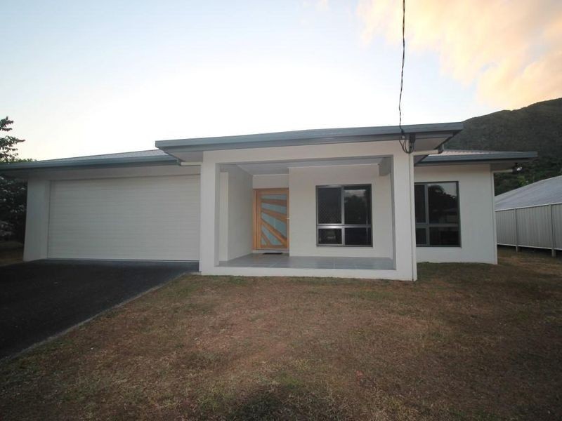 2 Graham Street, Tully QLD 4854