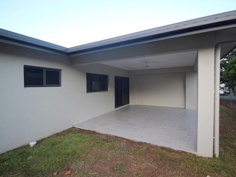 2 Graham Street, Tully QLD 4854