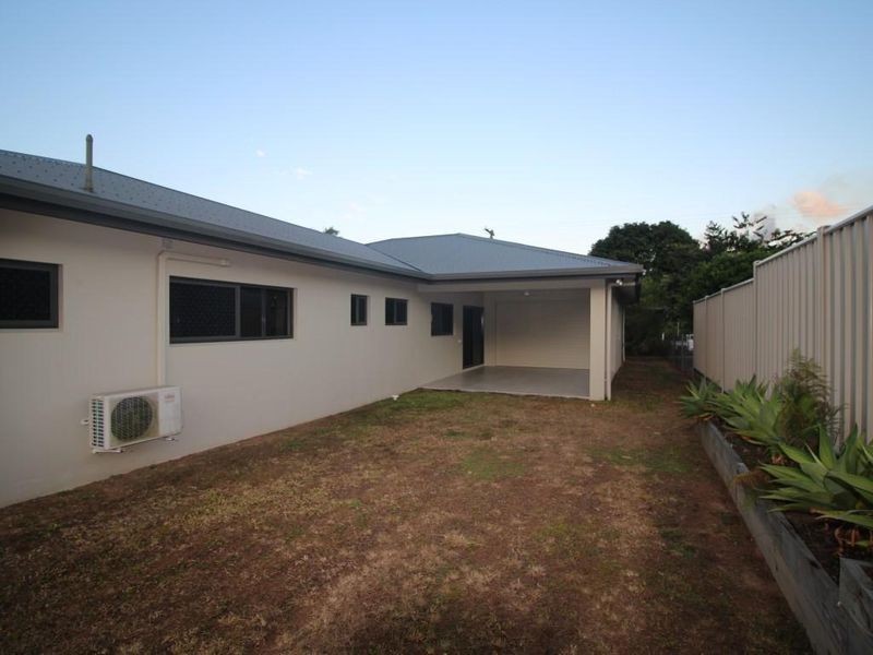 2 Graham Street, Tully QLD 4854