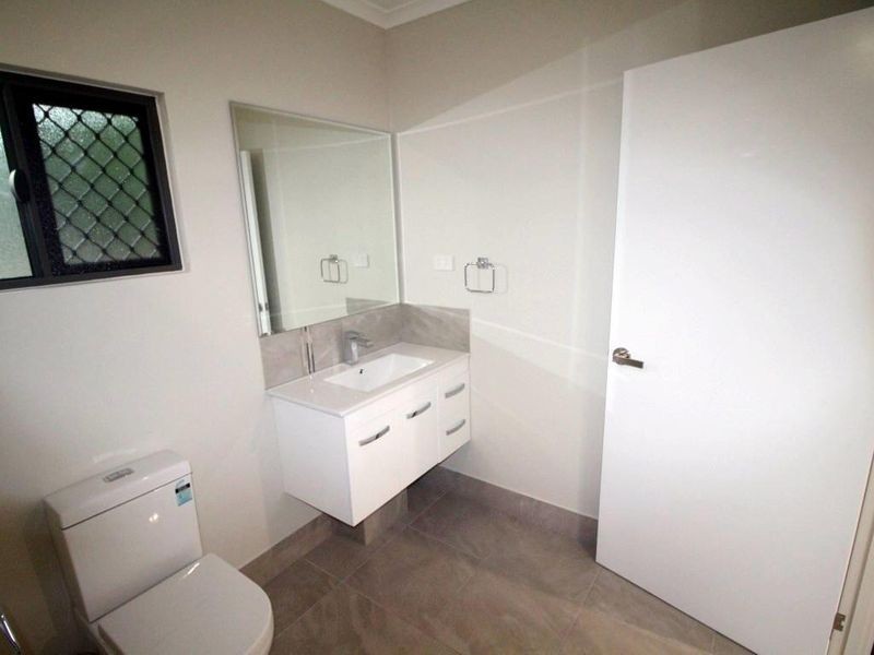 2 Graham Street, Tully QLD 4854