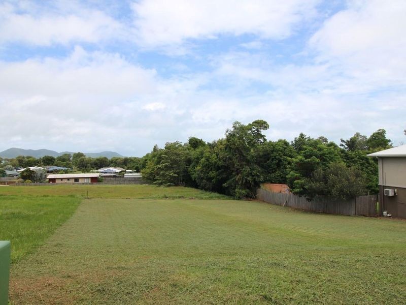 10/30 The Boulevard, South Mission Beach QLD 4852