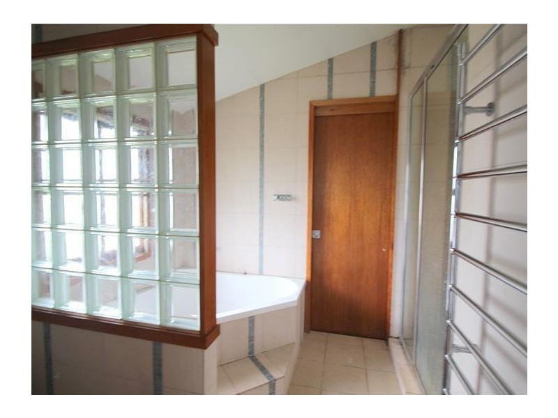 10 Euramo Road, Euramo QLD 4854