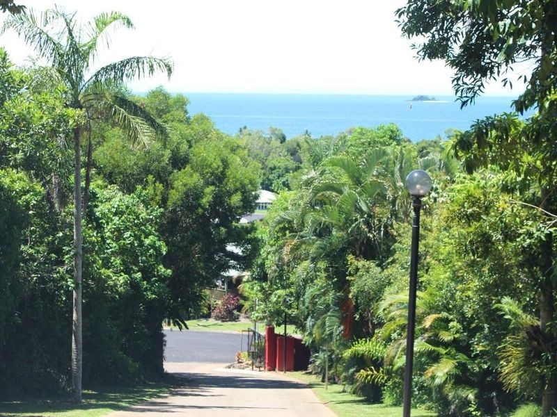 1/23 The Boulevard, South Mission Beach QLD 4852