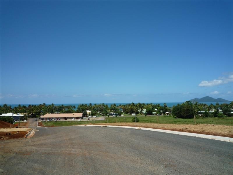 13/13 Island Close, Mission Beach QLD 4852