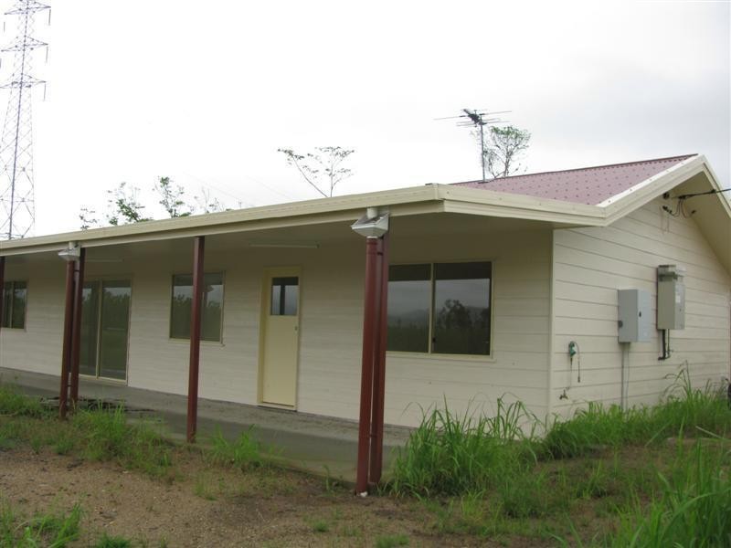 1 Silkwood Japoon Road, Silkwood QLD 4856