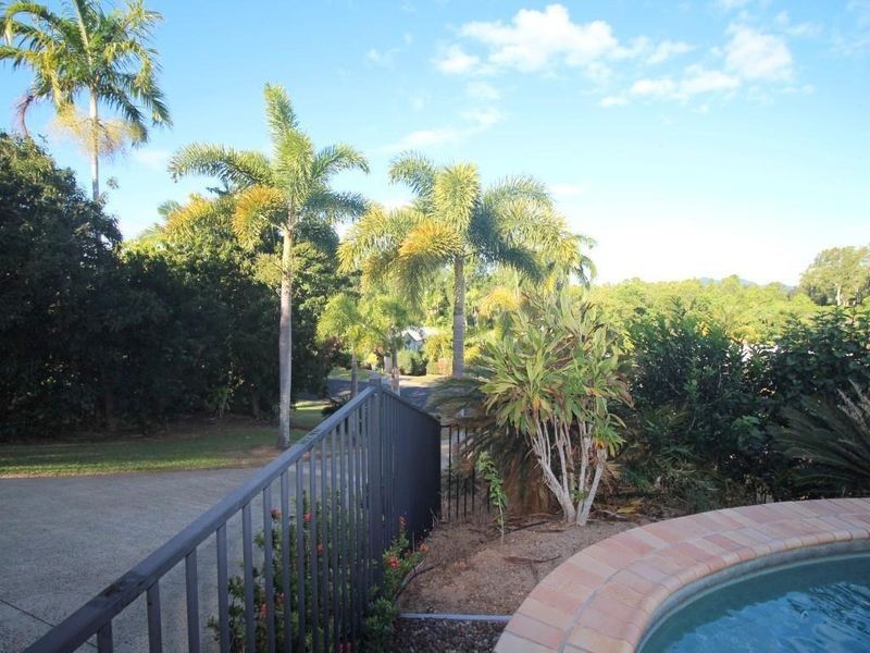 13 Dunkalli Crescent, Wongaling Beach QLD 4852