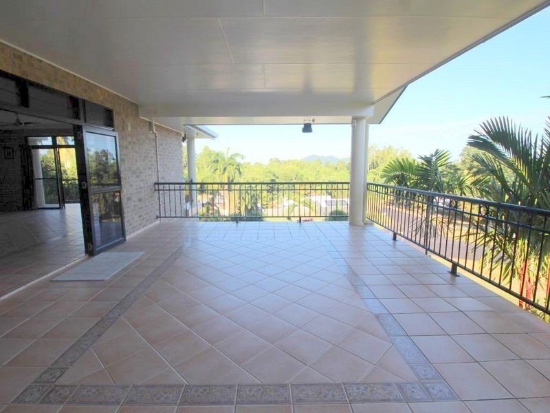 13 Dunkalli Crescent, Wongaling Beach QLD 4852