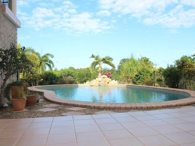 13 Dunkalli Crescent, Wongaling Beach QLD 4852