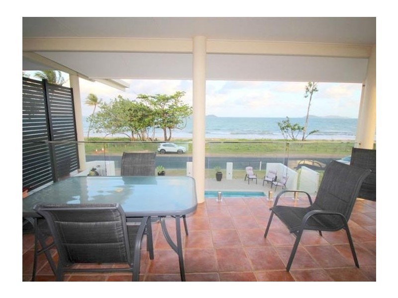 3/112 Kennedy Esplanade, South Mission Beach QLD 4852