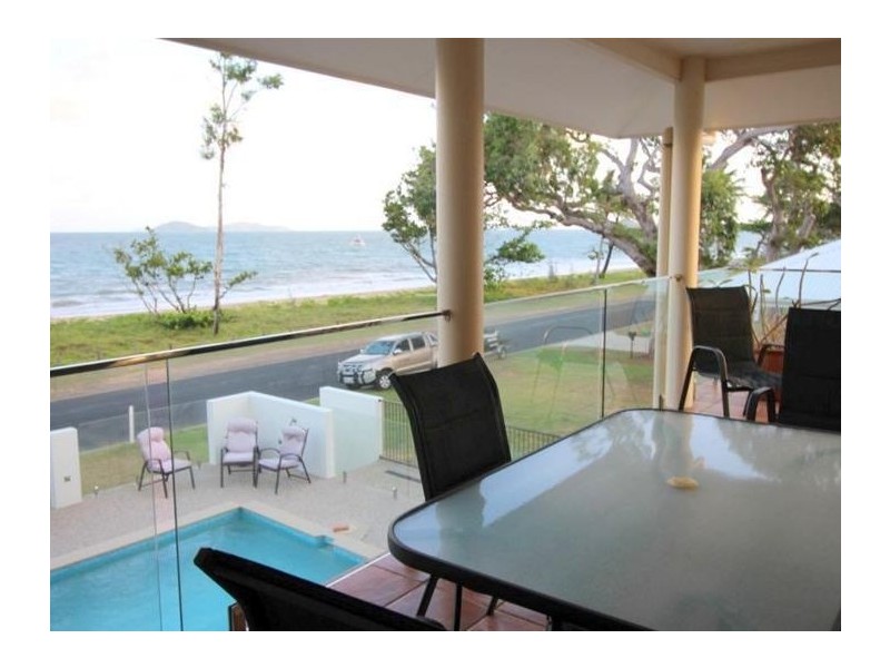 3/112 Kennedy Esplanade, South Mission Beach QLD 4852