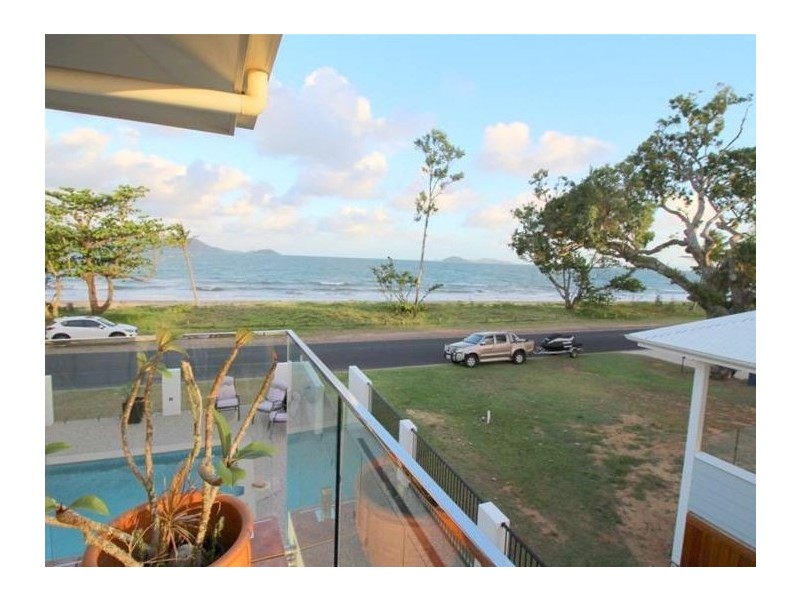 3/112 Kennedy Esplanade, South Mission Beach QLD 4852