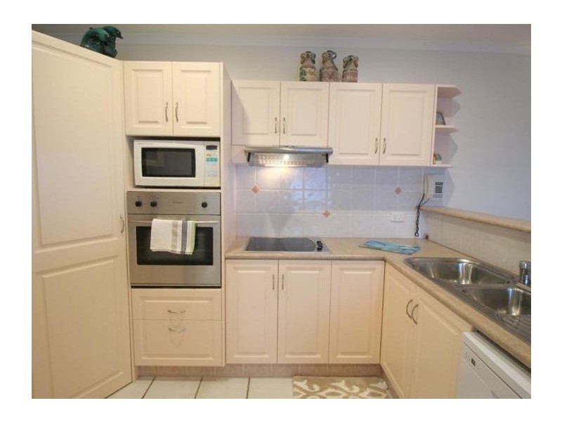 3/112 Kennedy Esplanade, South Mission Beach QLD 4852