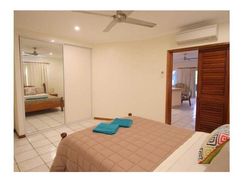 3/112 Kennedy Esplanade, South Mission Beach QLD 4852