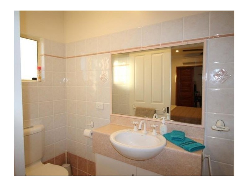 3/112 Kennedy Esplanade, South Mission Beach QLD 4852