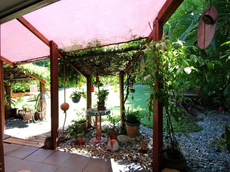 20 Kent Close, Mission Beach QLD 4852