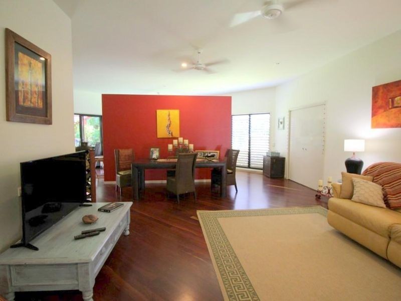 20 Kent Close, Mission Beach QLD 4852