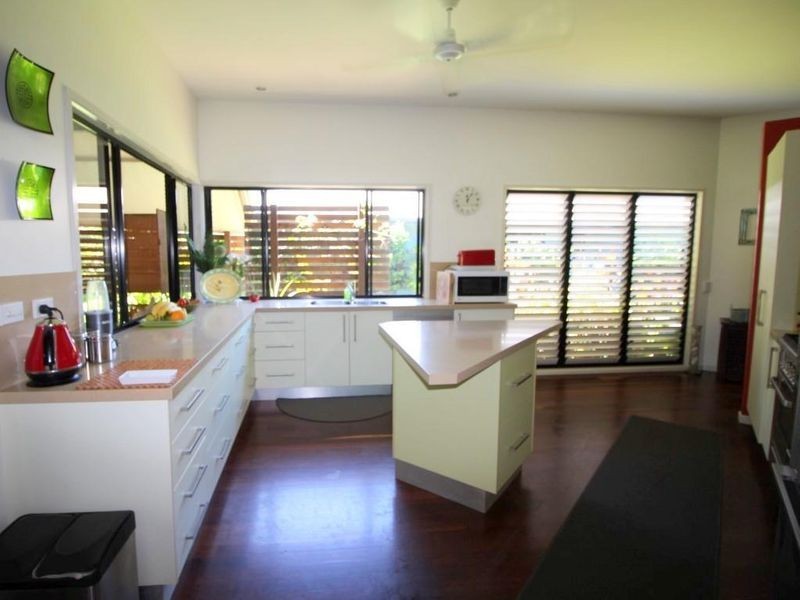 20 Kent Close, Mission Beach QLD 4852