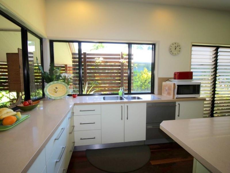 20 Kent Close, Mission Beach QLD 4852