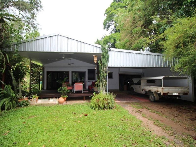 1235 Old Tully Road, Maadi QLD 4855