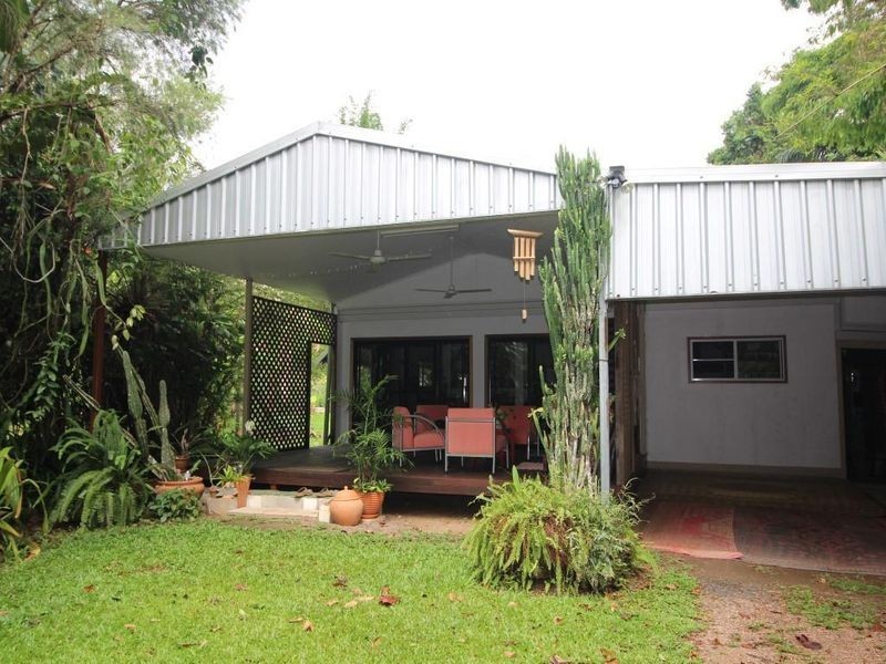 1235 Old Tully Road, Maadi QLD 4855