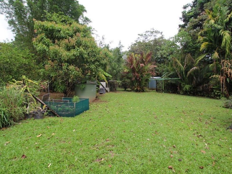 1235 Old Tully Road, Maadi QLD 4855