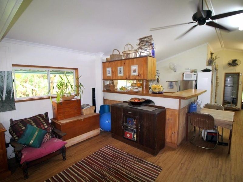 1235 Old Tully Road, Maadi QLD 4855