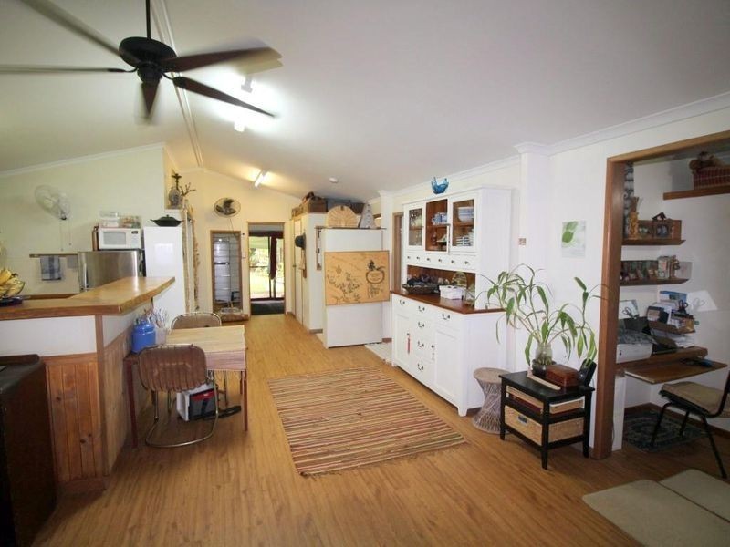 1235 Old Tully Road, Maadi QLD 4855
