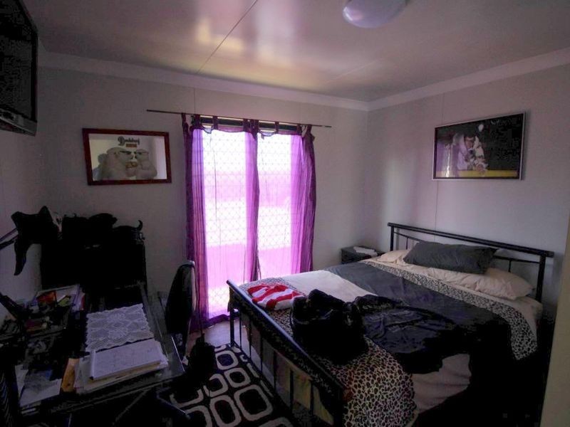 4 Riverside Terrace, South Mission Beach QLD 4852