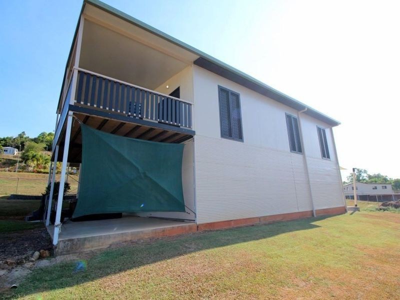 4 Riverside Terrace, South Mission Beach QLD 4852