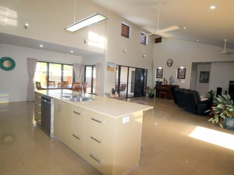 40 Conch Street, Mission Beach QLD 4852