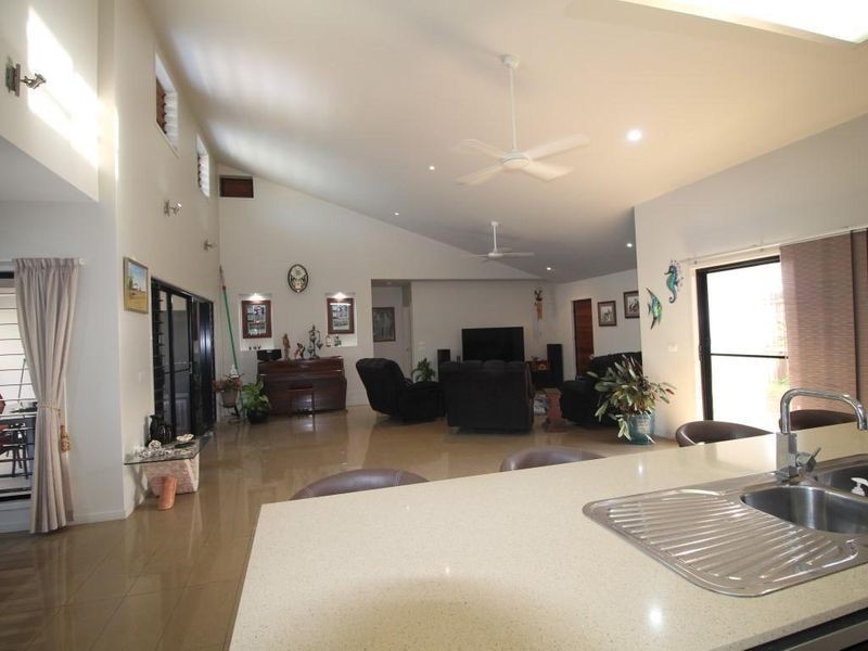 40 Conch Street, Mission Beach QLD 4852