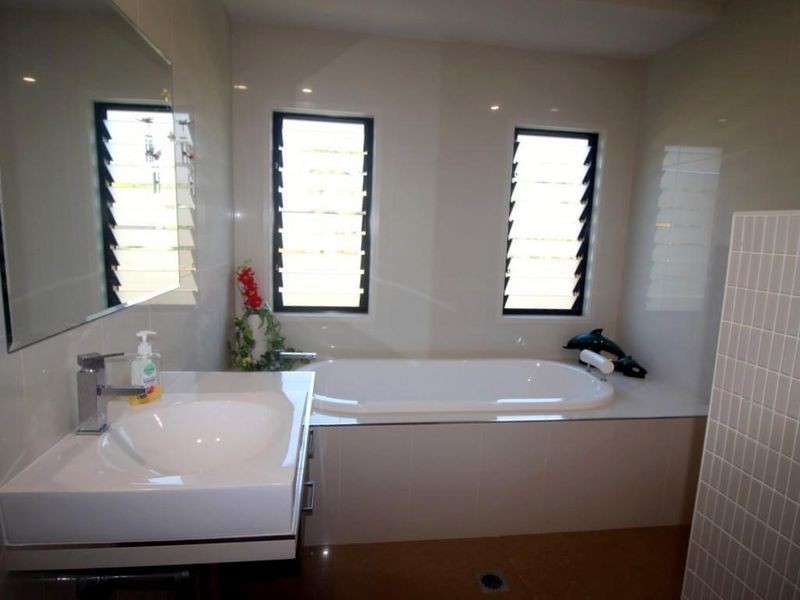 40 Conch Street, Mission Beach QLD 4852