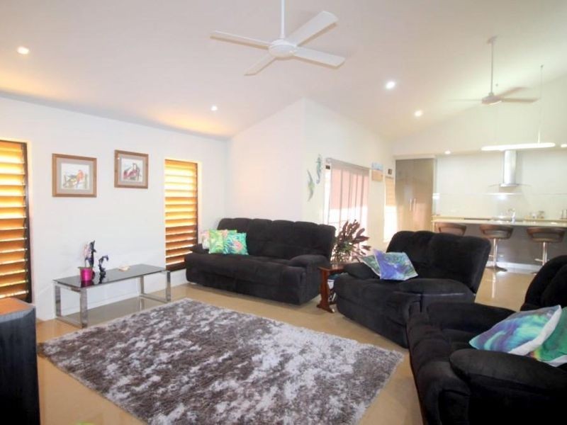 40 Conch Street, Mission Beach QLD 4852