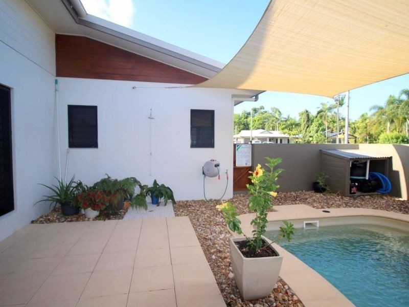 40 Conch Street, Mission Beach QLD 4852