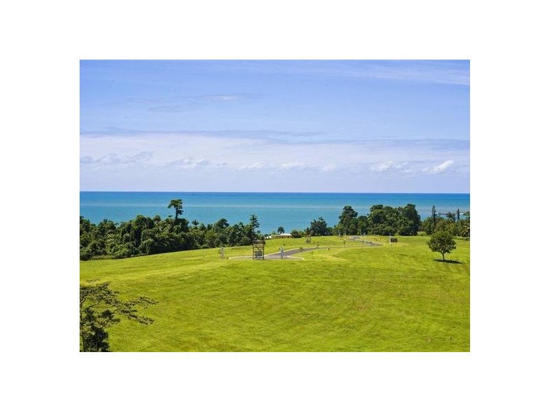 L7/13 Unsworth Drive, Mission Beach QLD 4852