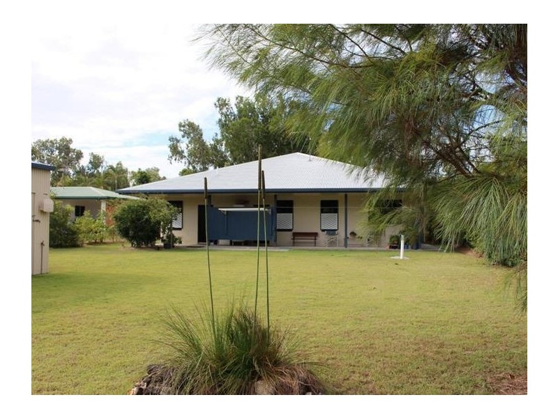 104 Tully Heads Road, Tully Heads QLD 4854