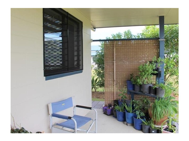 104 Tully Heads Road, Tully Heads QLD 4854