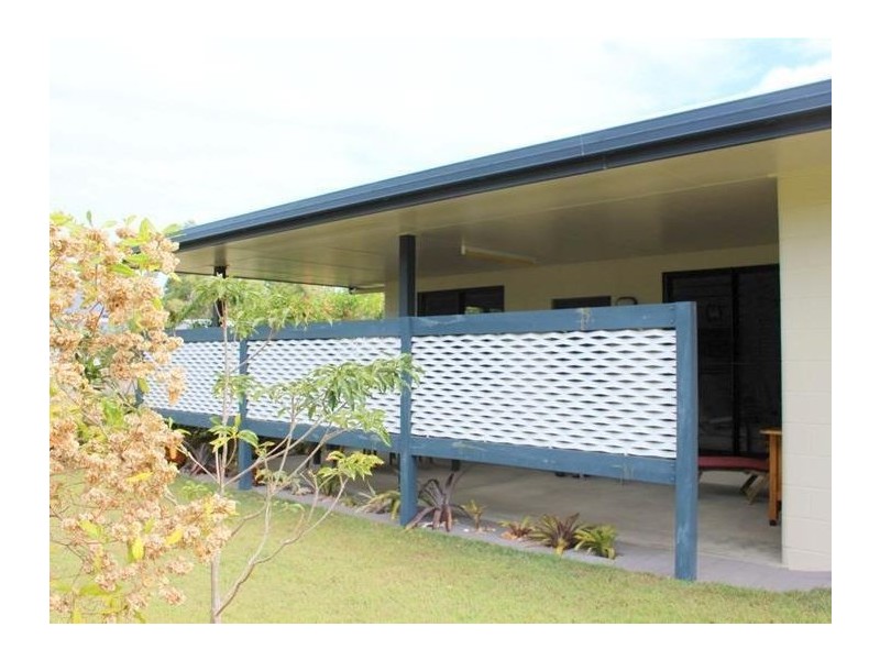 104 Tully Heads Road, Tully Heads QLD 4854