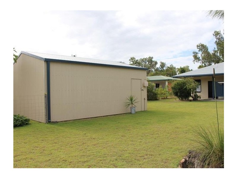 104 Tully Heads Road, Tully Heads QLD 4854