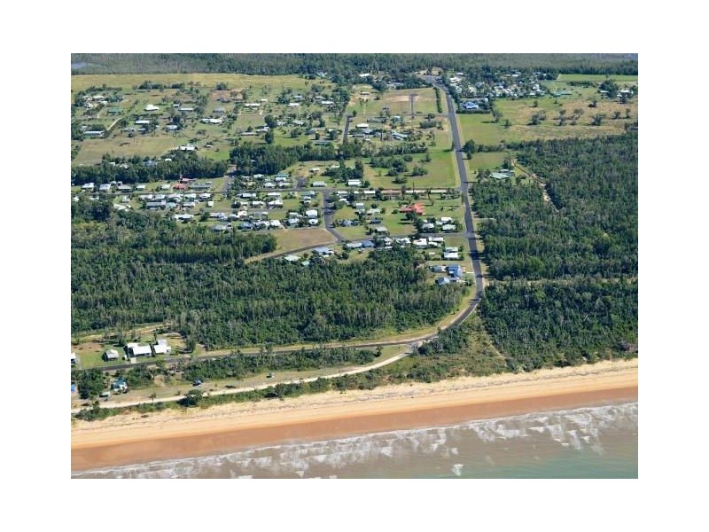 24/6 Amanda Crescent, Tully Heads QLD 4854
