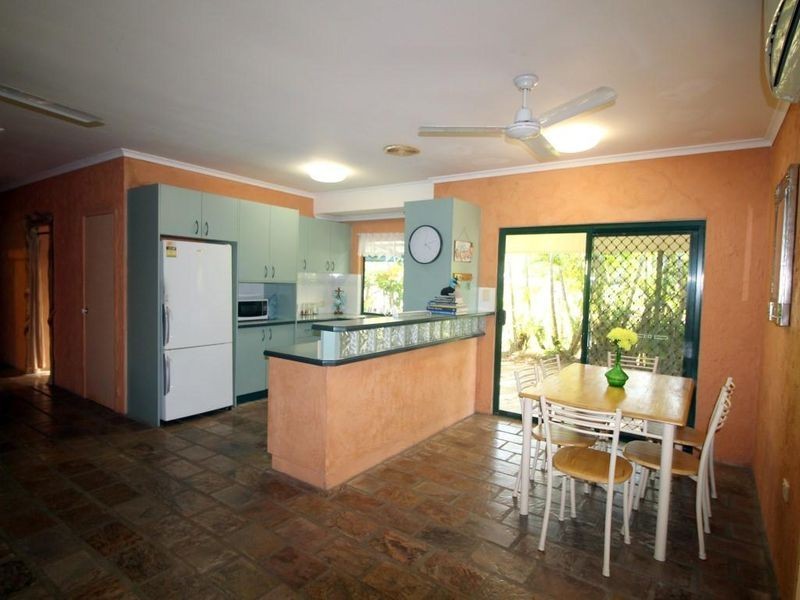 7 Hutchison Close, Mission Beach QLD 4852