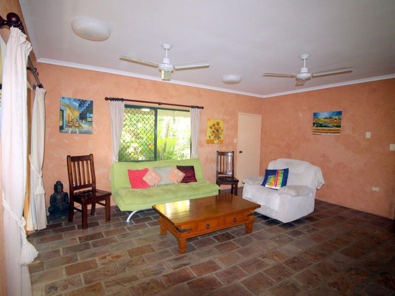 7 Hutchison Close, Mission Beach QLD 4852