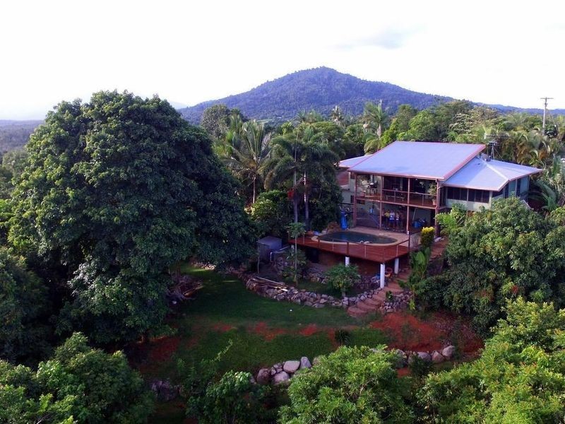 18 Hillview Court, Carmoo QLD 4852