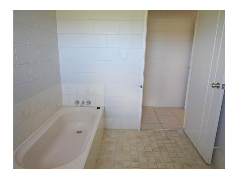 104 Jaffa Road, El Arish QLD 4855