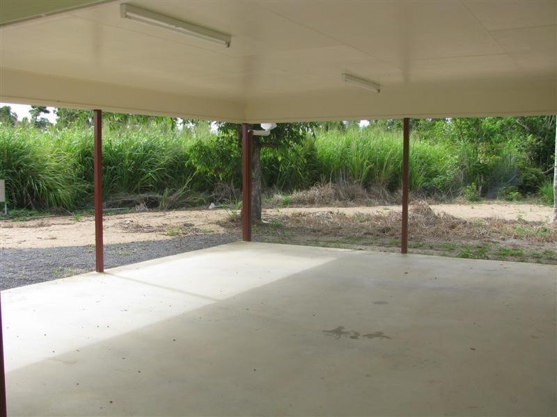 1 Silkwood Japoon Road, Silkwood QLD 4856