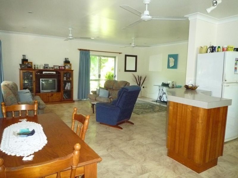 856 East Feluga Road, East Feluga QLD 4854