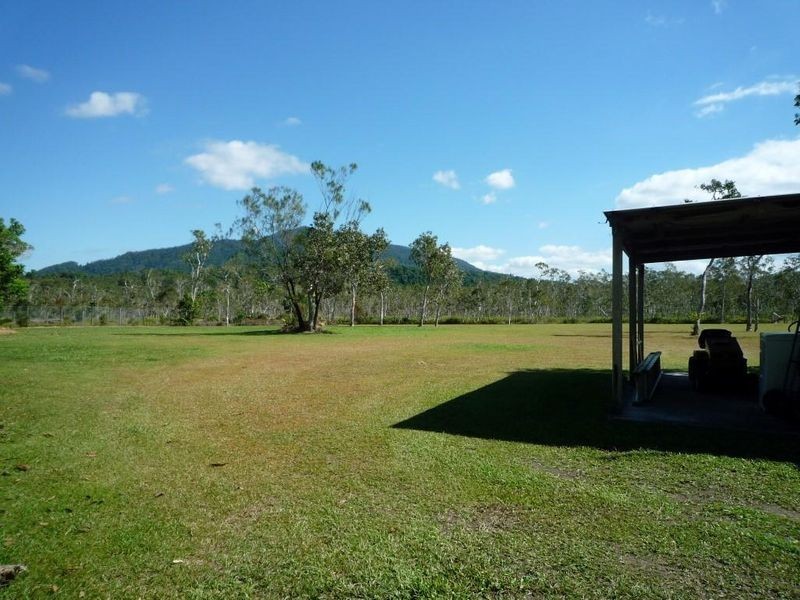 856 East Feluga Road, East Feluga QLD 4854